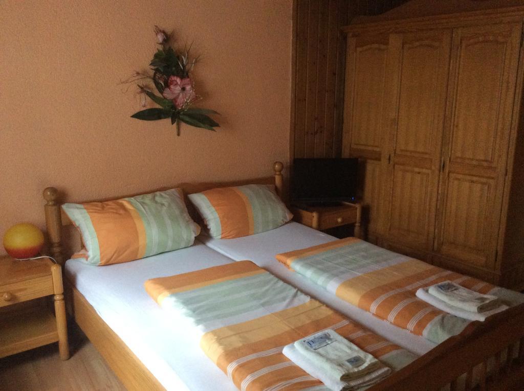 Hotel Drei Könige Neckarbischofsheim Zimmer foto